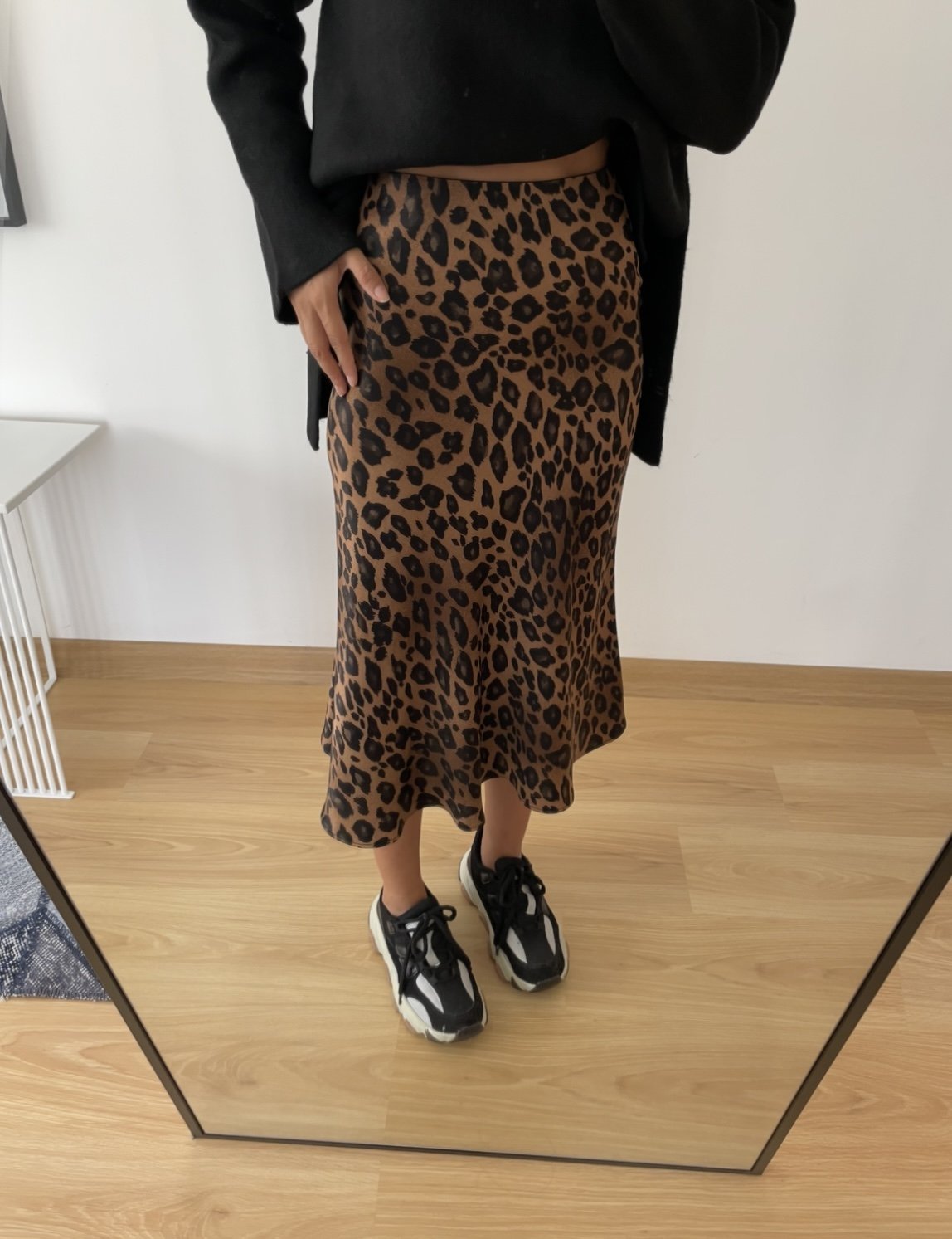 Leopar Desenli Volanlı Saten Etek