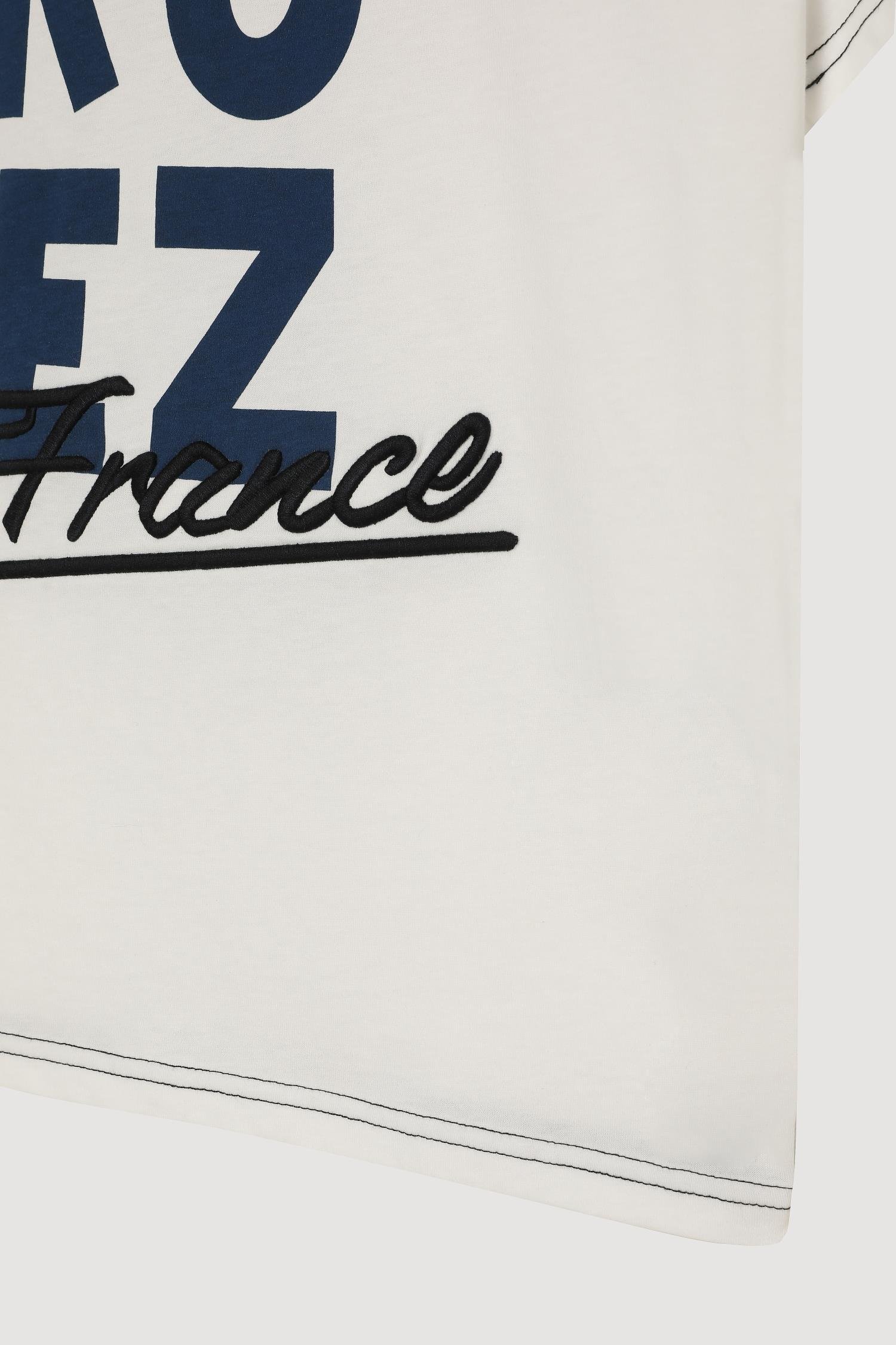 Ekru Baskı ve Nakış Detaylı Premium Tişört