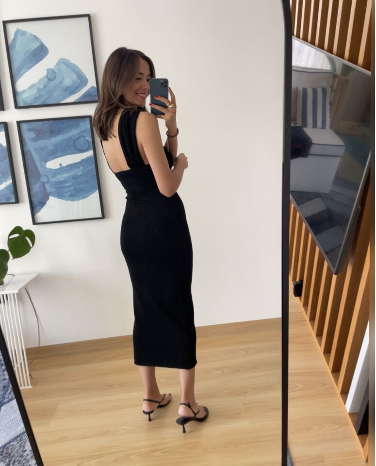 Tara Siyah Aksesuar Detaylı ZR Model Örgü Elbise