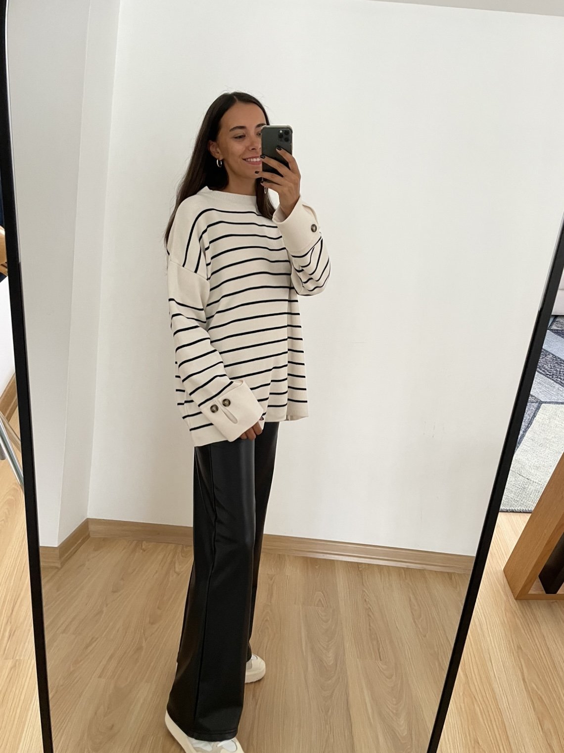 Ekru Çizgili Kol Detaylı Triko