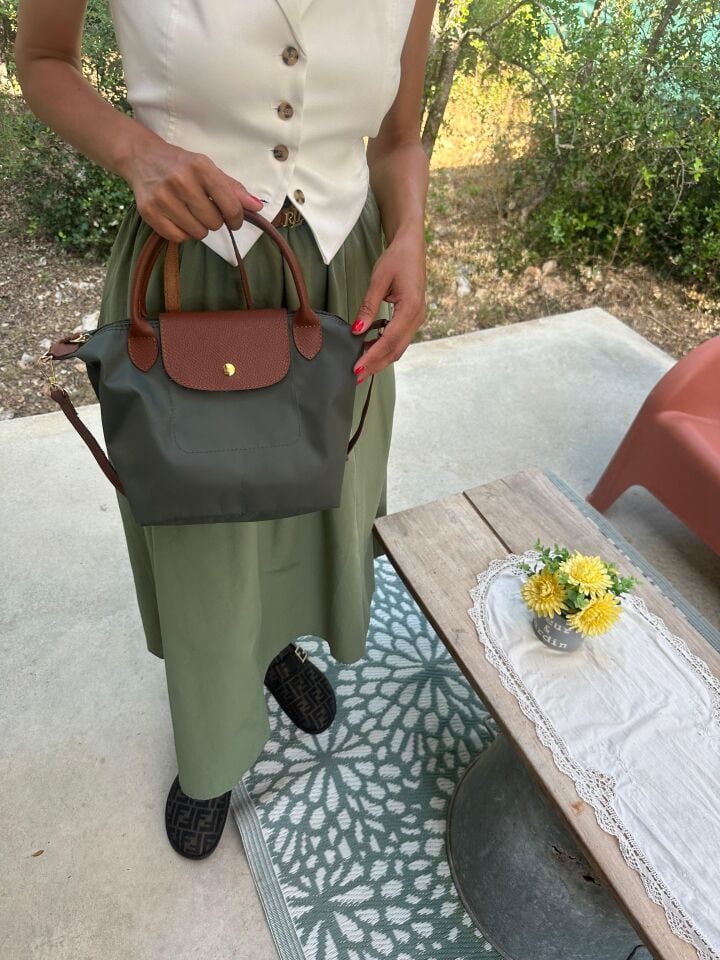 Yeşil Uzes Askılı Çanta