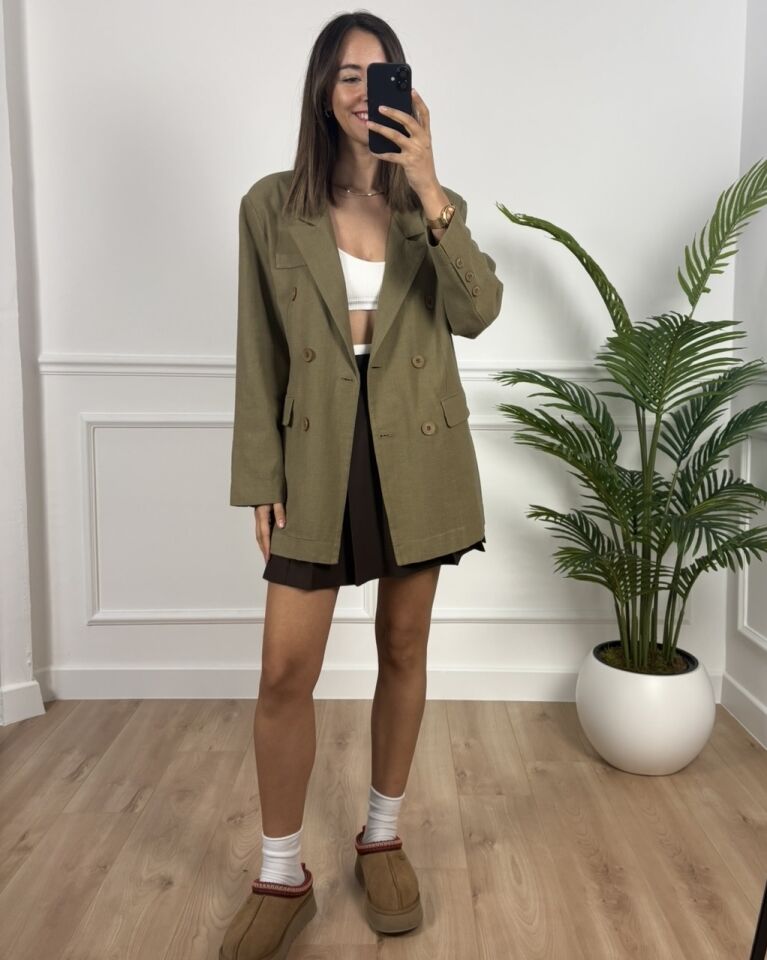 Aria Haki Önü Düğme Detaylı Oversize Ceket